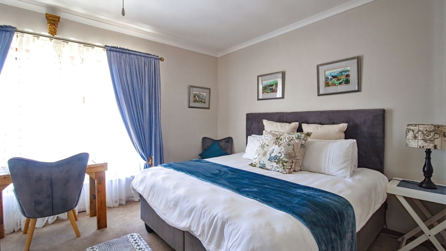 7 Bedroom Property for Sale in Vredenburg Western Cape